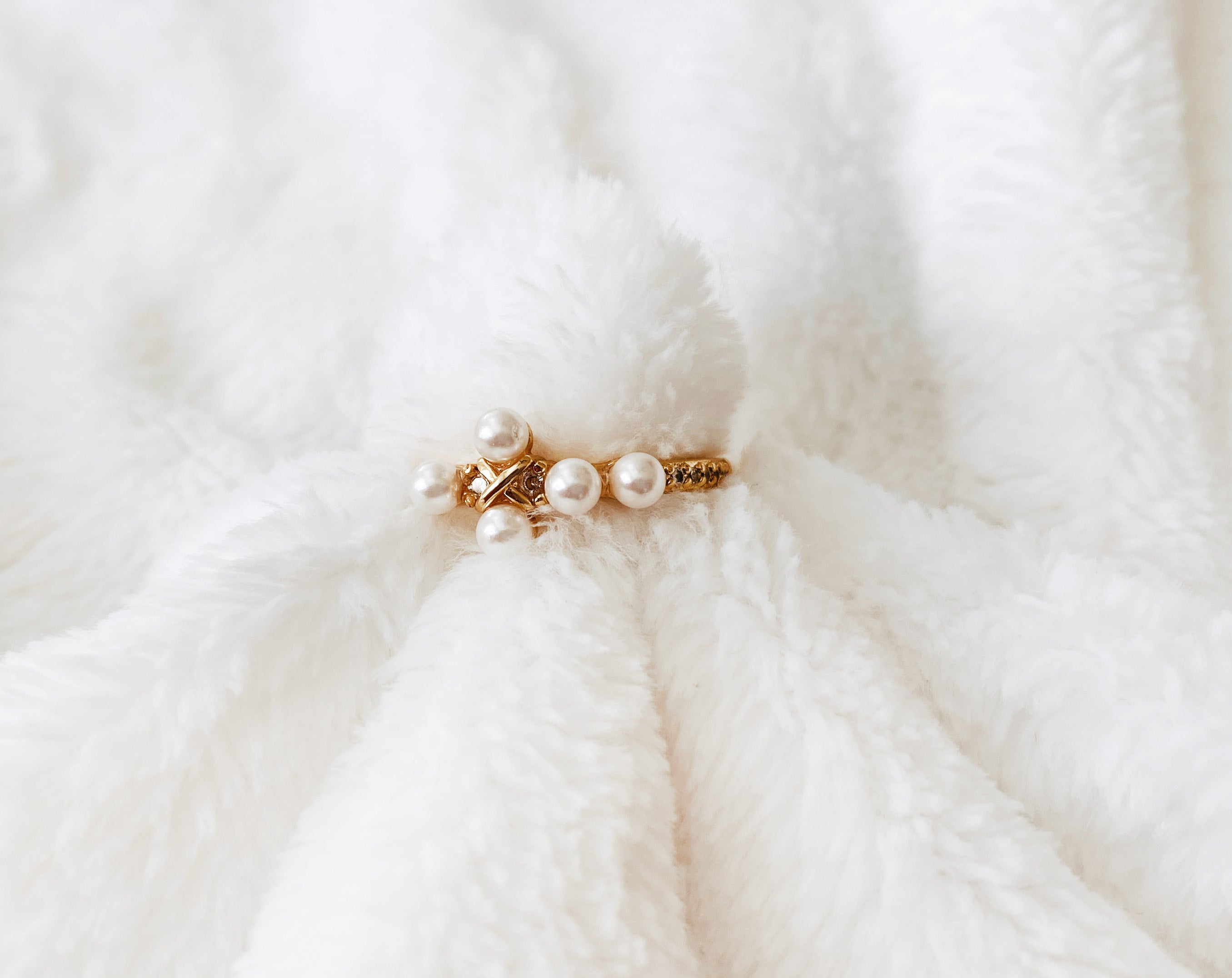 Pearl Cross Ring