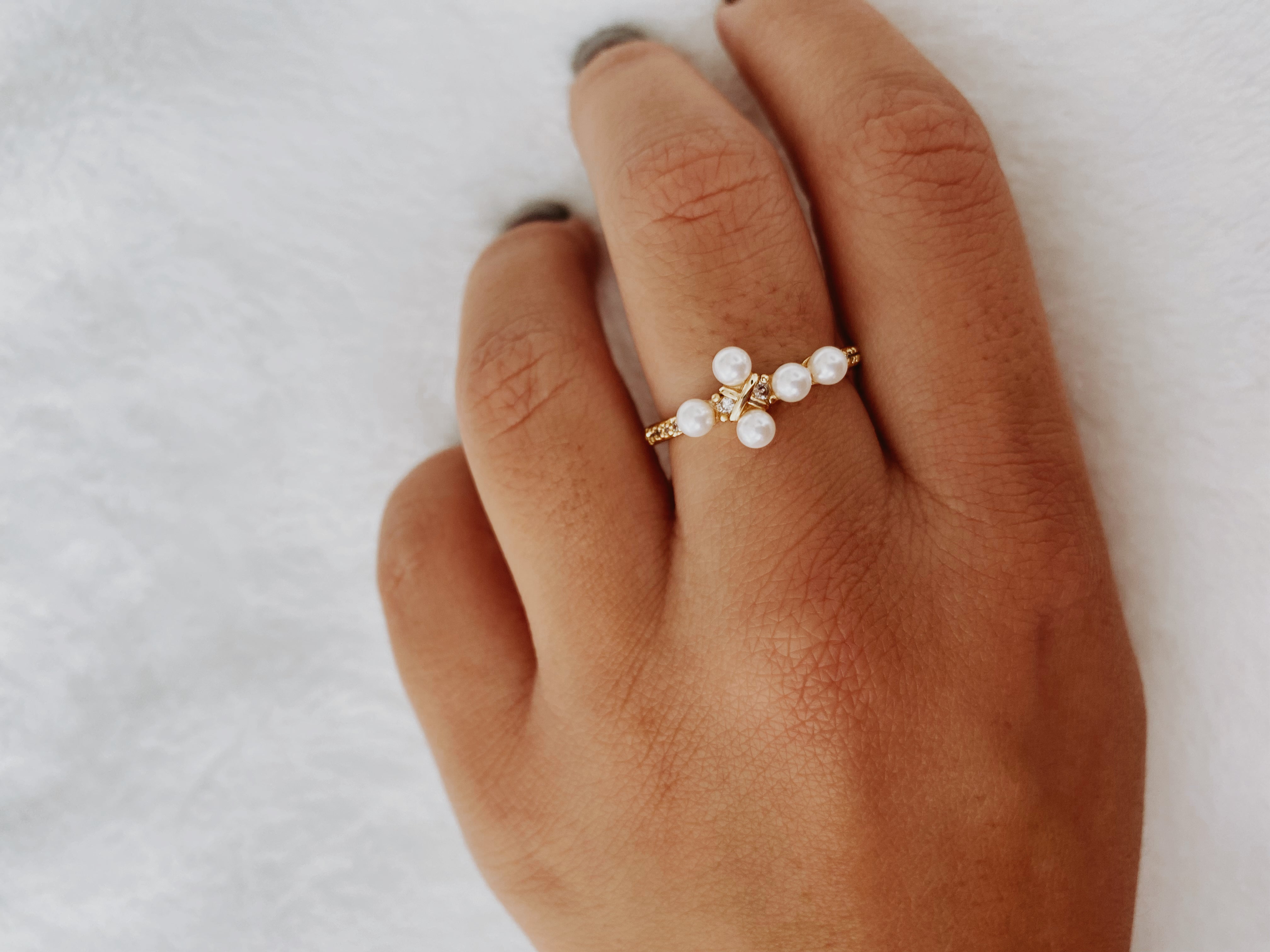 Pearl Cross Ring